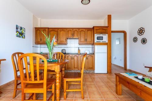 Apartamentos Los Quiqueres プエルト・デル・カルメン エクステリア 写真