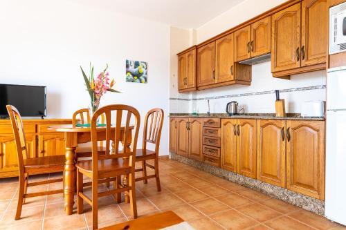 Apartamentos Los Quiqueres プエルト・デル・カルメン エクステリア 写真